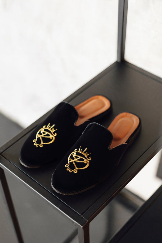 Velvet Court - Slippers